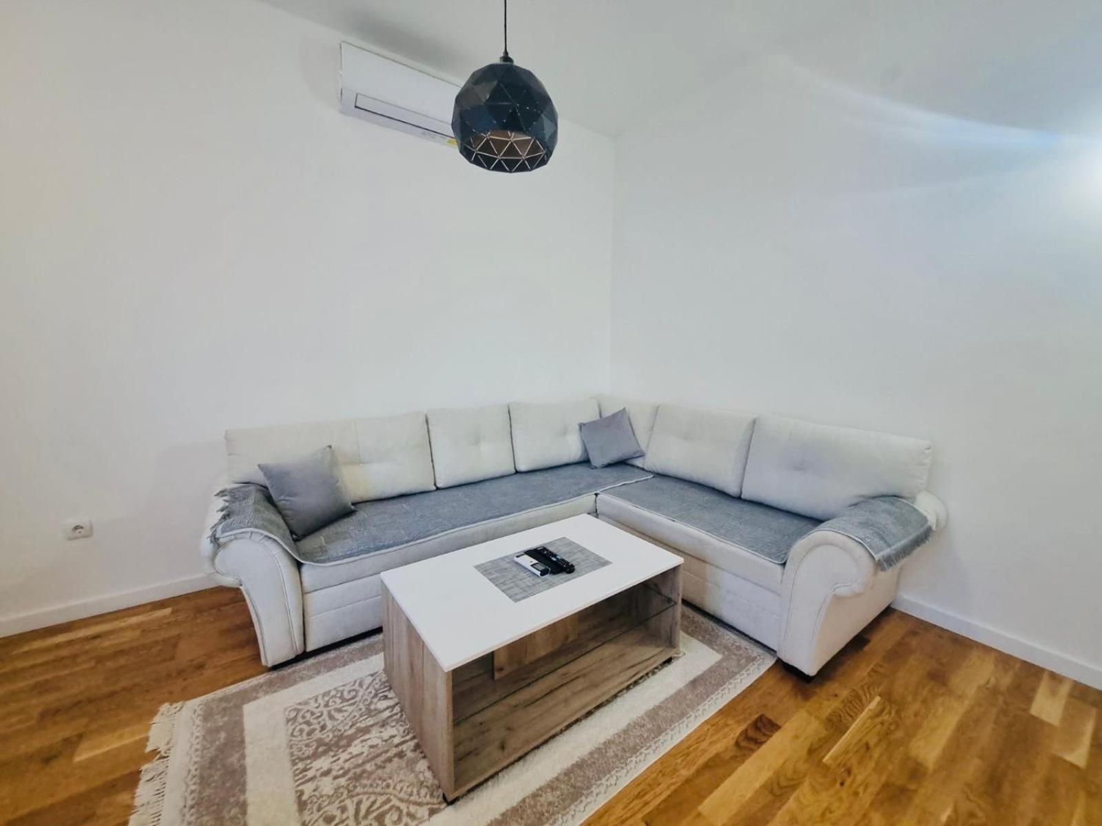 Apartment Dora Cetinje Exterior foto
